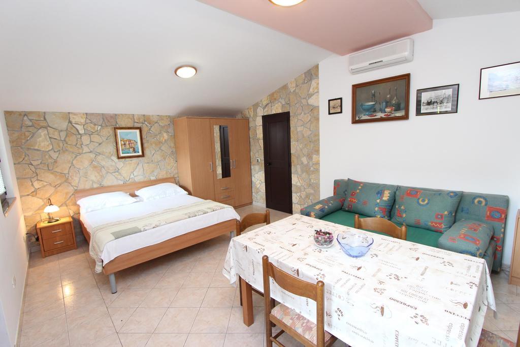 Apartments Marlina Rovinj Rum bild