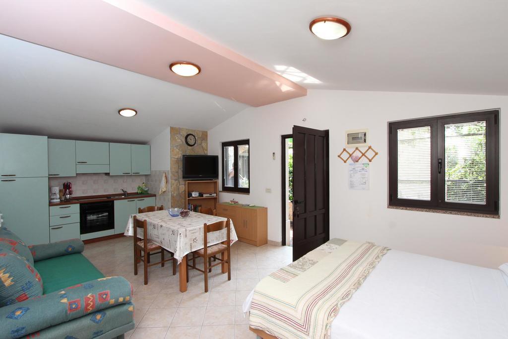 Apartments Marlina Rovinj Exteriör bild