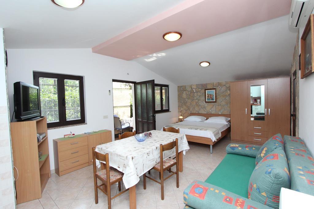 Apartments Marlina Rovinj Exteriör bild