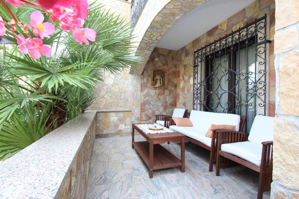 Apartments Marlina Rovinj Exteriör bild