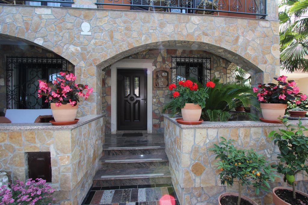 Apartments Marlina Rovinj Exteriör bild
