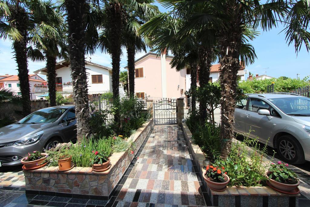 Apartments Marlina Rovinj Exteriör bild